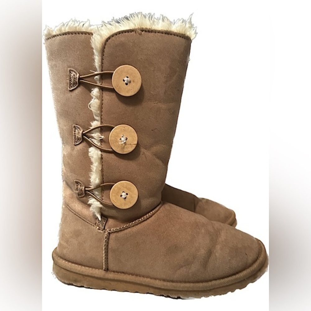 UGG Boots Bailey Button Uggs Tall Triplet Button II 1873 Boot Size W8